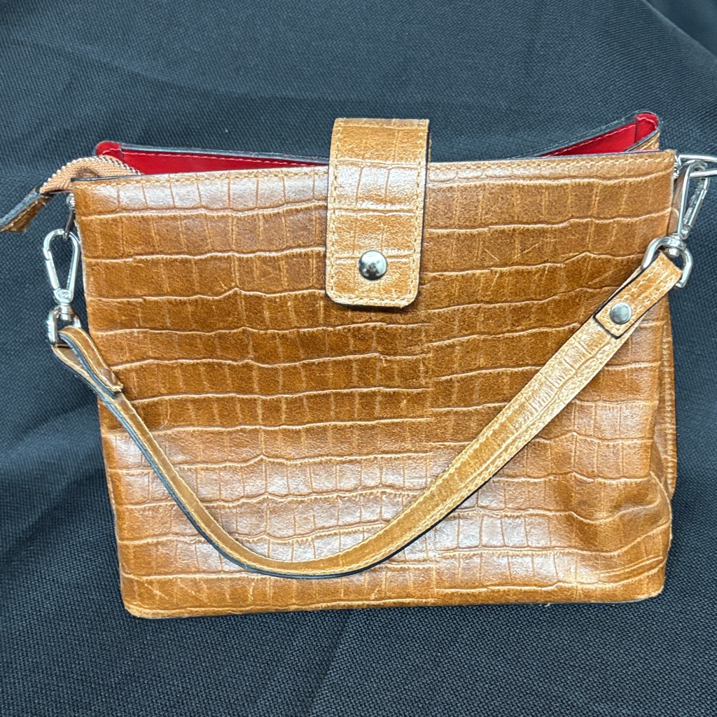 Chic Brown Crocodile Pattern Crossbody Bag